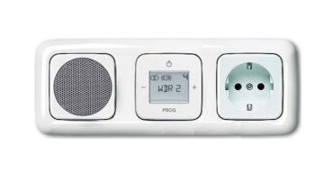 Busch Jäger Radio DAB+ Komplett-Set ReflexSI 3-fach MIT STECKDOSE alpinweiss (8215U-101 + 8223U + 8252-214-101 + 8253-214 + 20EUC-214 + 2513-214)