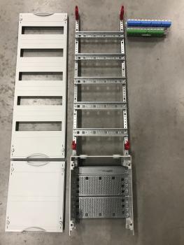 Striebel & John FV17A2 Verteilerfeld 5-reihig mit APZ-Anschlussraum ( für 1100mm Bauhöhe )