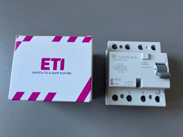 EFI-P4(R) FI-Schutzschalter Typ A unverzögert 40A 30mA 3P+N 002061512
