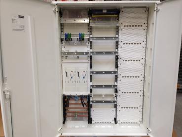 F-tronic Zählerschrank 2x eHZ Zählerfeld mit Datenschnittstelle + 1x Verteilerfeld mit APZ + 1x Multimediafeld, 3-feldrig