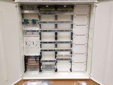 F-tronic Zählerschrank 2x eHZ Zählerfeld mit Datenschnittstelle + 1x Verteilerfeld + 1x Verteilerfeld mit APZ + 1x Multimediafeld, 4-feldrig