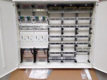 F-tronic Zählerschrank 4x eHZ Zählerfeld mit Datenschnittstelle + 2x Verteilerfeld + 1x Verteilerfeld mit APZ, 5-feldrig