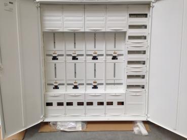 F-tronic Zählerschrank 7x 3.HZ Zählerfeld + TSG + 1x Verteilerfeld mit APZ, 5-feldrig, Bauhöhe: 1400mm