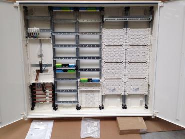 Hager Zählerschrank 1x 3.HZ Zählerfeld + 1x Verteilerfeld + 1x Verteilerfeld mit APZ-Raum + 1x Multimediafeld ZB35S