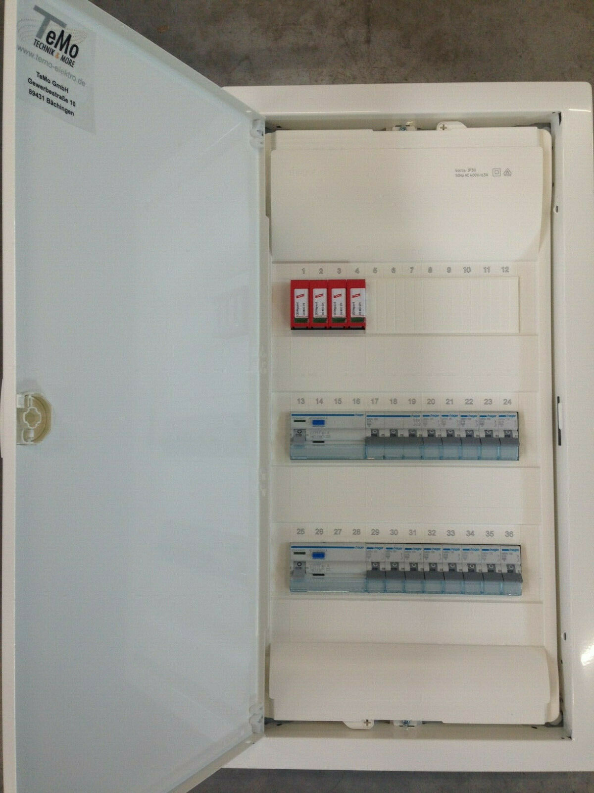 Elektromaterial günstig kaufen - Online Shop - Hager Aufputzverteiler mit Tür 4-reihig VA48CN ...