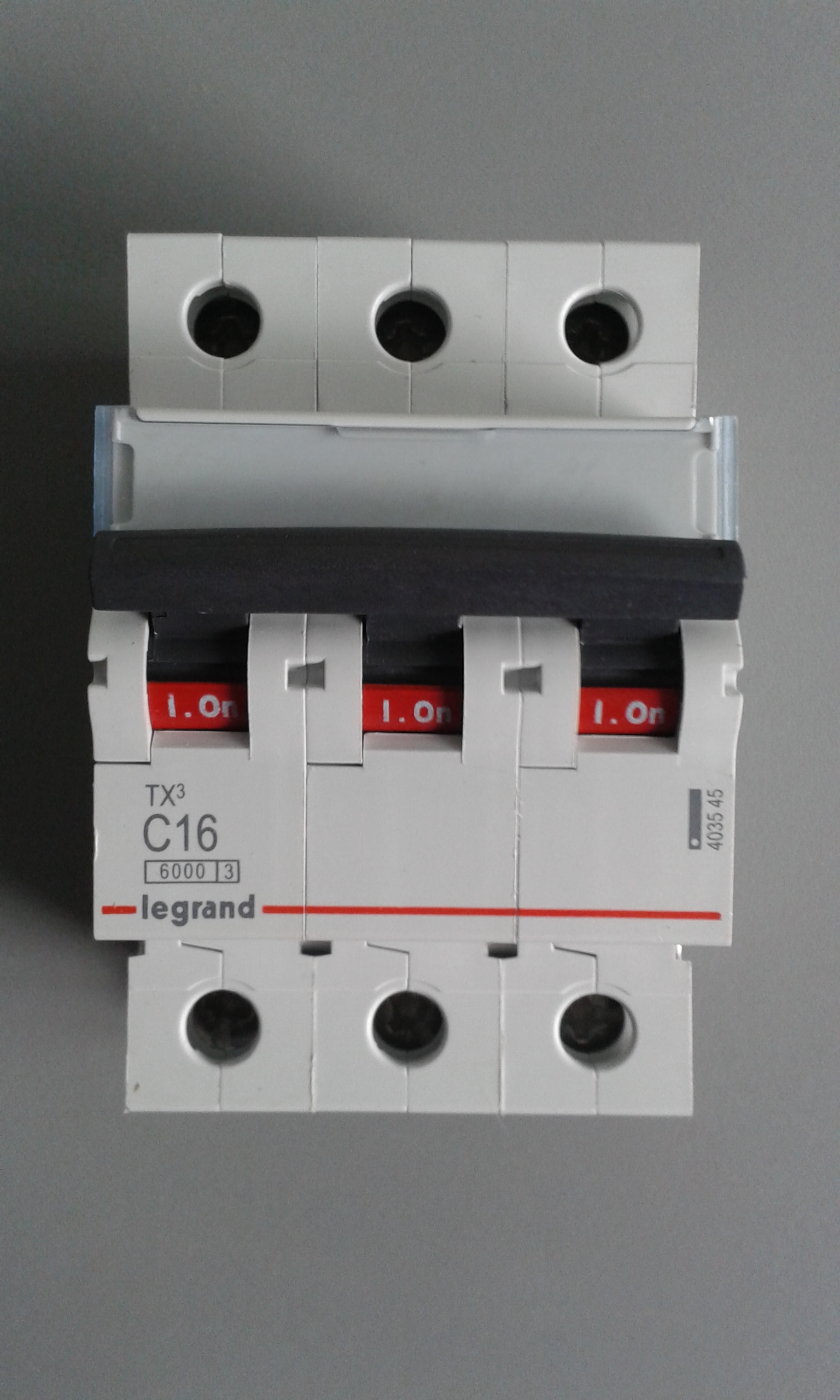 Legrand Leitungsschutzschalter C16A 403545 
