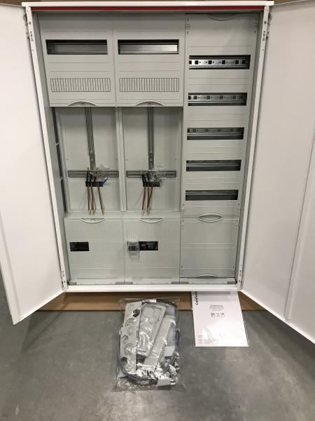 Striebel&John Zählerschrank DA37CG 2x Zählerfeld 3.HZ + 1x Verteilerfeld mit APZ (1100mm Höhe) ABB