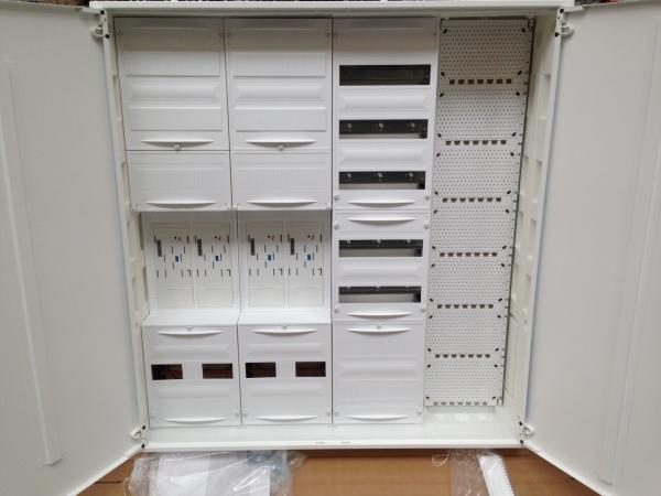 F-tronic Zählerschrank 4x eHZ Zählerfeld mit Datenschnittstelle + 1x Verteilerfeld mit APZ + 1x Multimediafeld, 4-feldrig